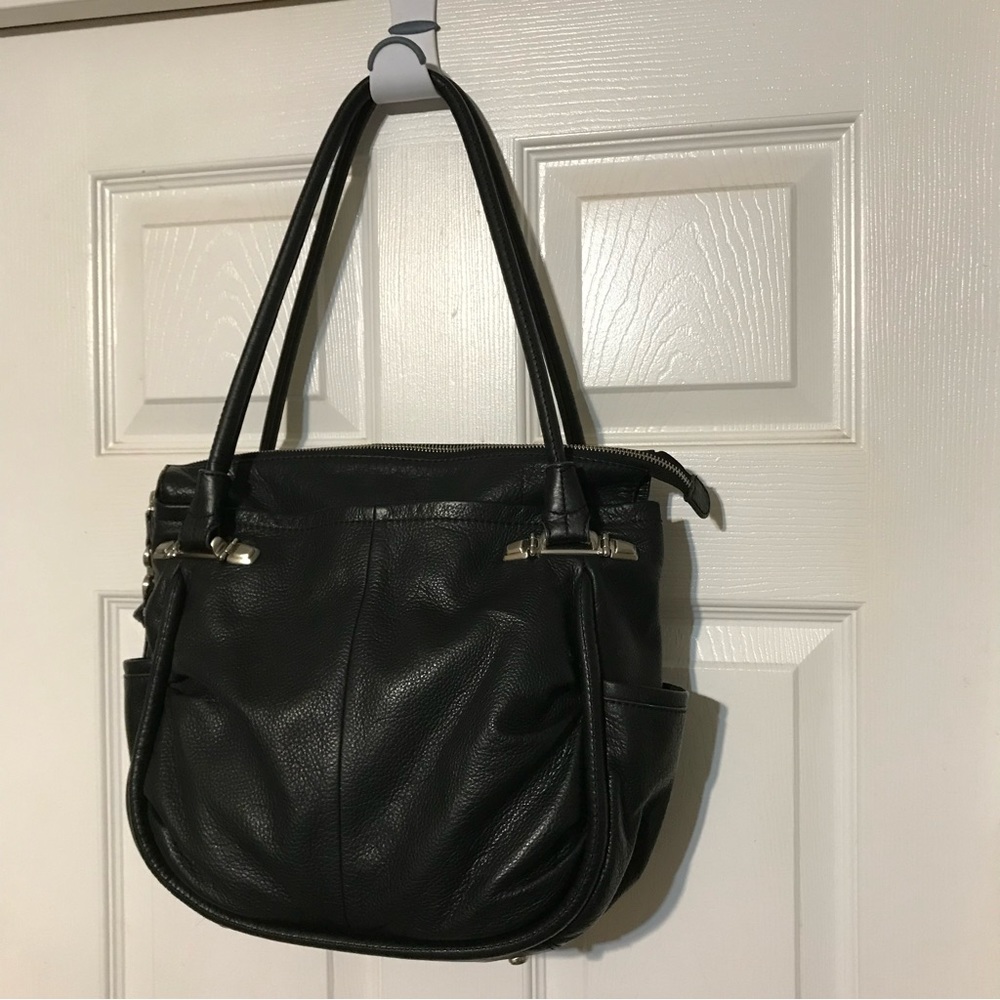 B Makowsky Shoulder Leather Black Handbag